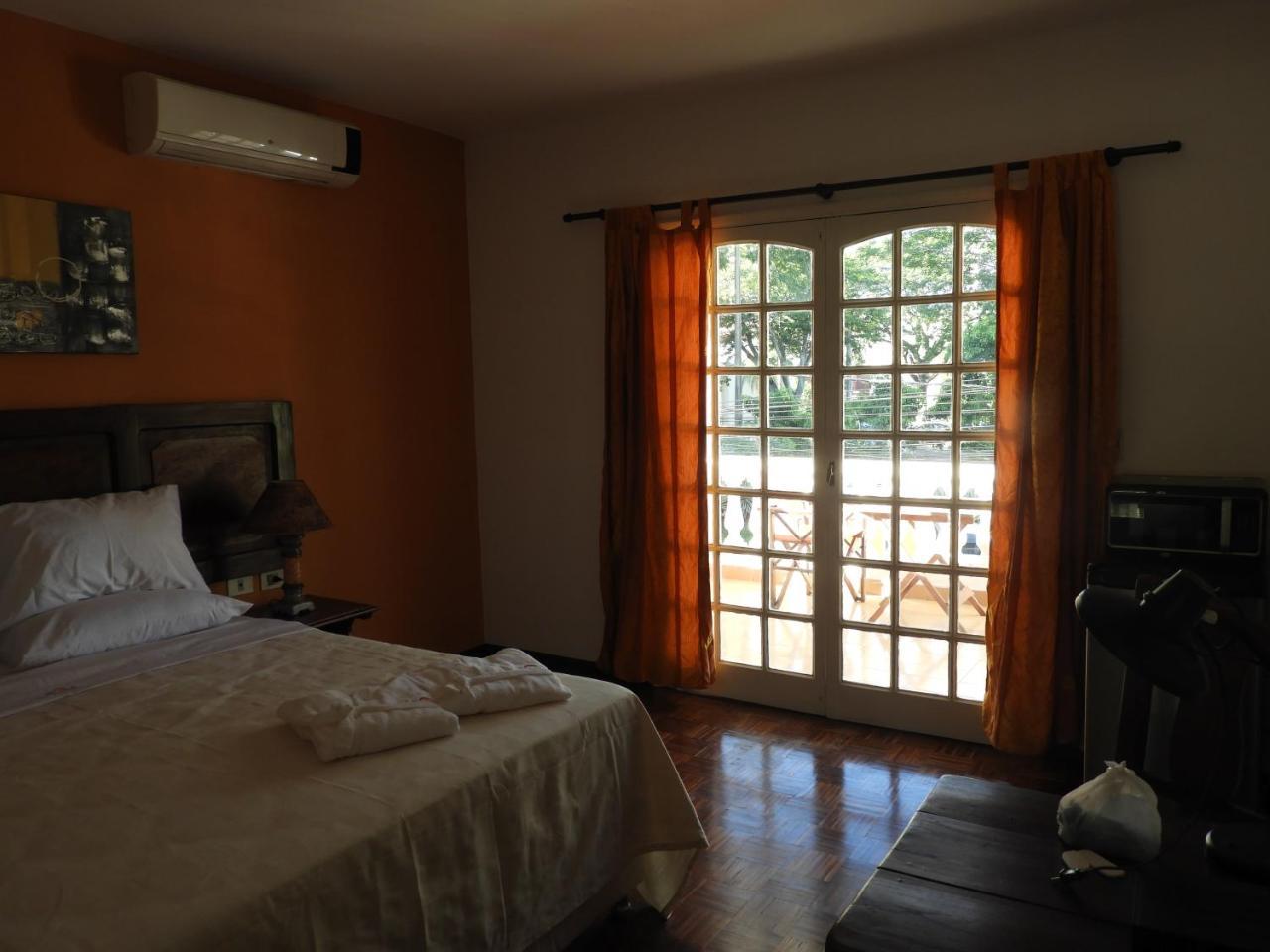 Hotel Casa Jardin Asuncion Buitenkant foto